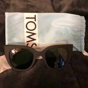 TOMS black cat eye sunglasses